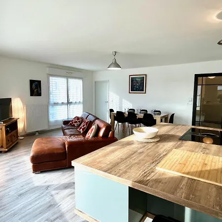 דירה T4 Avec Grande Terrasse Et Parking Prive