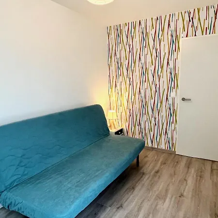 T4 Avec Grande Terrasse Et Parking Prive Apartamento Caen