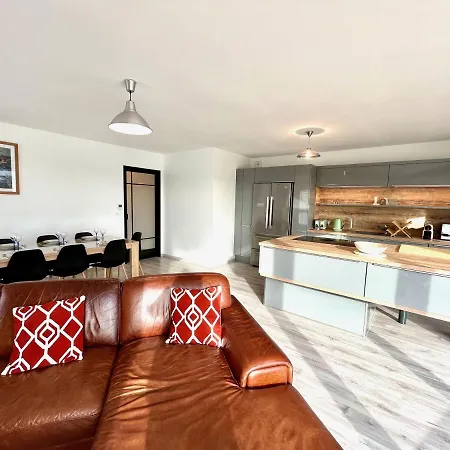 T4 Avec Grande Terrasse Et Parking Prive Apartamento Caen