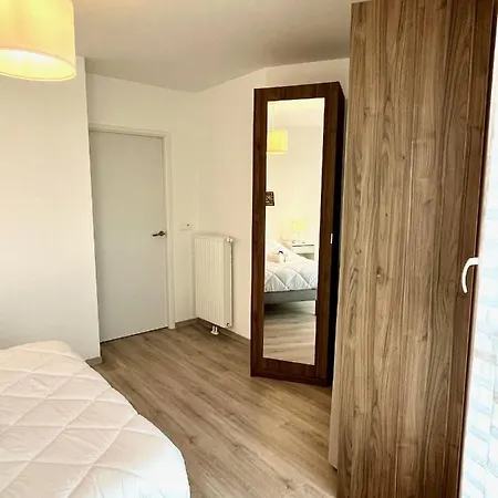 Apartamento T4 Avec Grande Terrasse Et Parking Prive Caen