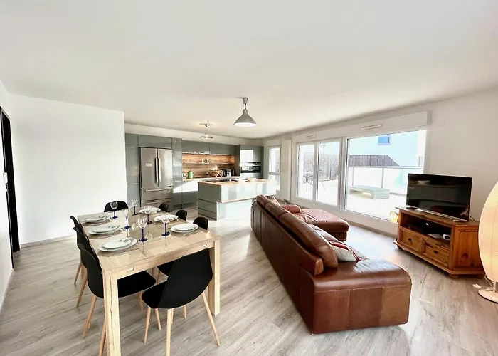 T4 Avec Grande Terrasse Et Parking Prive * Caen